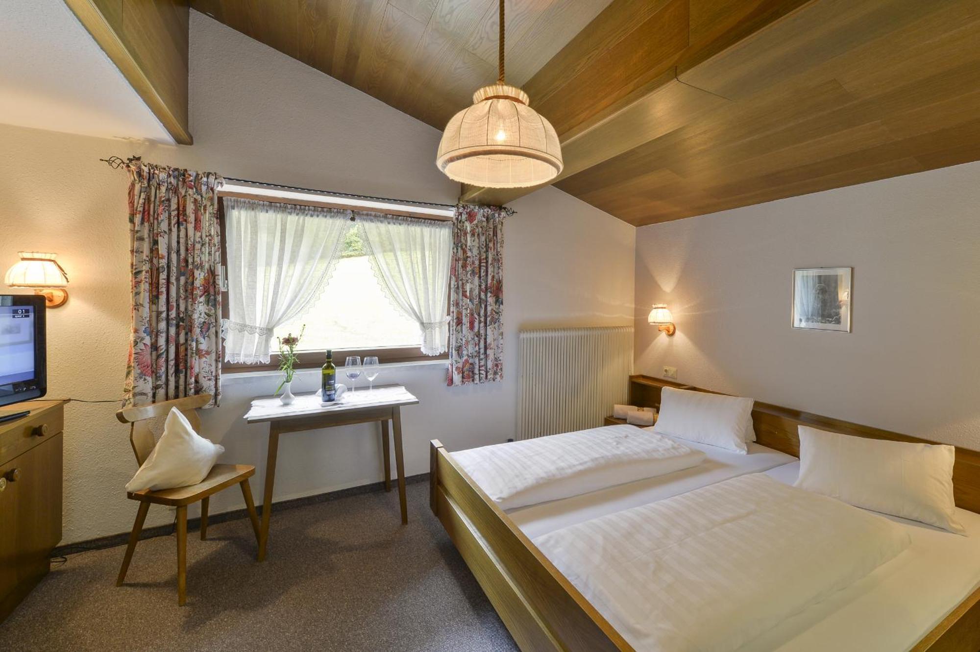 Hotel Sonnblick 3*
